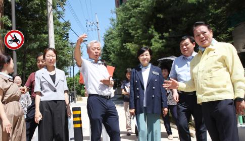 호성초교 일원 차없는거리 조성사업 현장방문 이미지