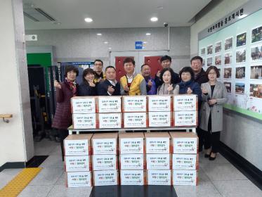 안양1동 지역사회보장협의체 코로나19 극복 '사랑의 열무김치' 전달 이미지