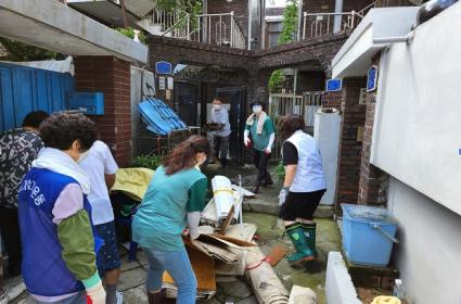 안양1동 사회단체, 수해피해 복구 지원 활동 이미지