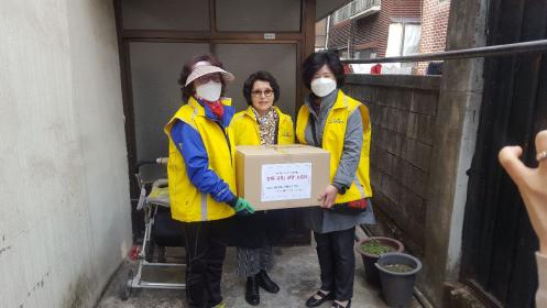 「함께 극복! 희망 꾸러미」 전달 이미지
