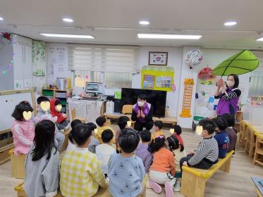 박달1동 만안유치원 ‘나눔 저금통’ 기부 이미지
