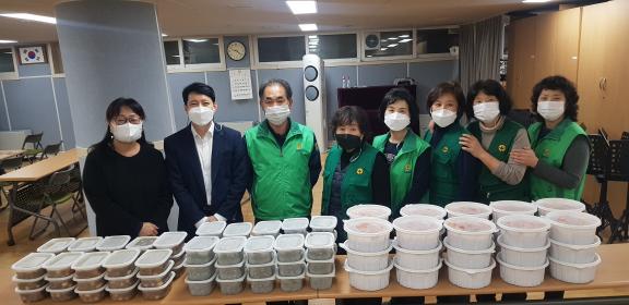 갈산동 새마을부녀회, 새마을지도자협의회 저소득가정 밑반찬 지원 이미지