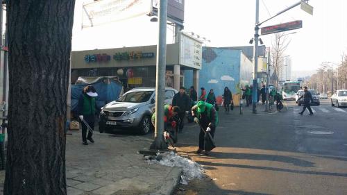 설맞이 국토대청결운동 실시 이미지