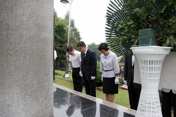 8.15 독립유공자 동상 참배 이미지