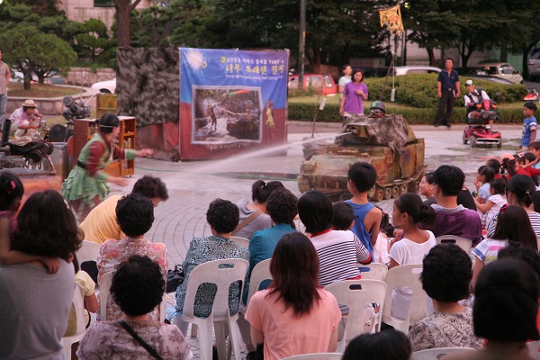 8.25 특별공연 목요콘서트 이미지