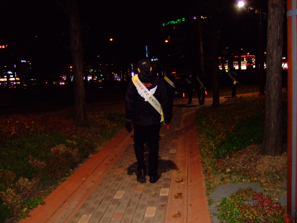 부흥동 자율방범대 자체 야간합동순찰 실시 이미지