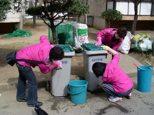 호계1동 통장님들(3.11 음식물쓰레기 세척) 이미지