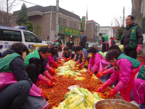 2009년 사랑의 김장담그기 실시 3 이미지