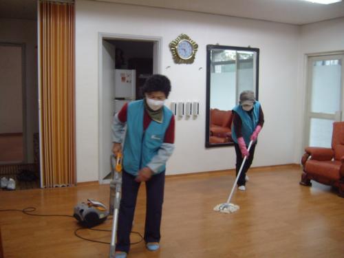 갈산동 관내 경로당 환경정비 실시 이미지