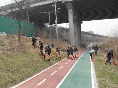 새봄맞이 새마을 대청소 사진 3 이미지