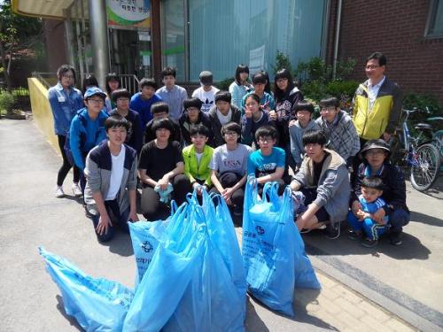 2014. 5.10일(09:30~12:30) 학의천변 청소년 자원봉사활동 전개 이미지