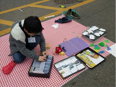 Car-free street flea market image