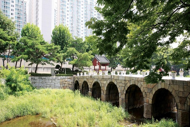 만안교